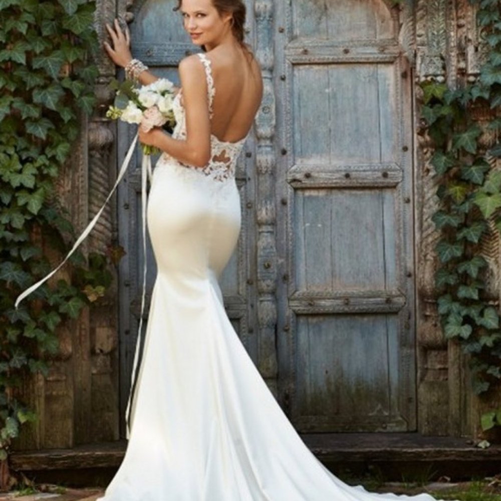 Watters White Lace Wedding Dress